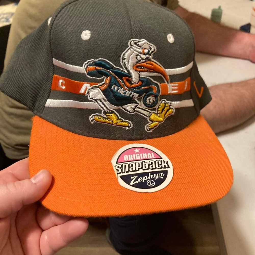 Vintage Miami hurricanes hat